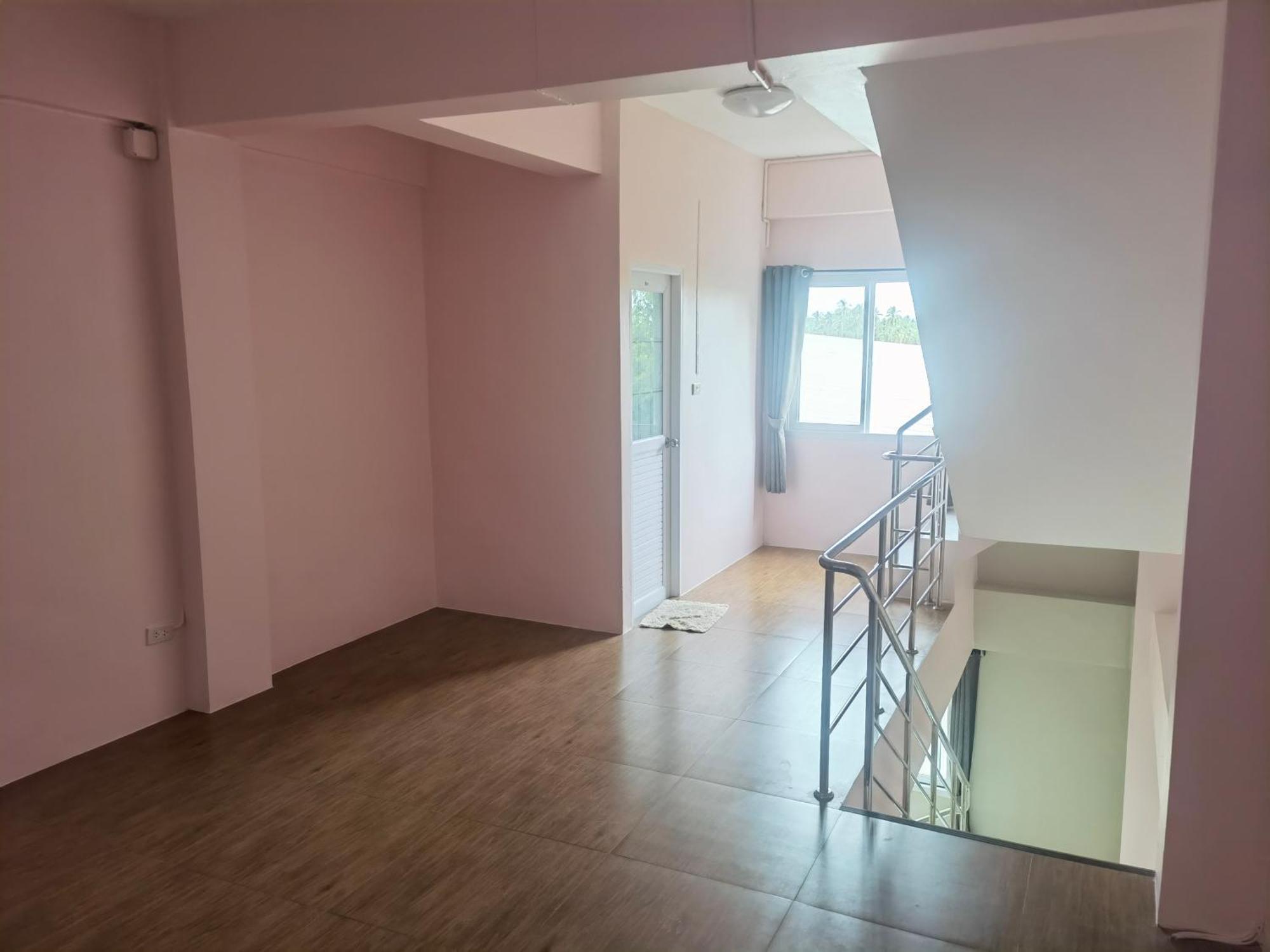 115 Townhouse Hotel Ban Khlong Krang Buitenkant foto